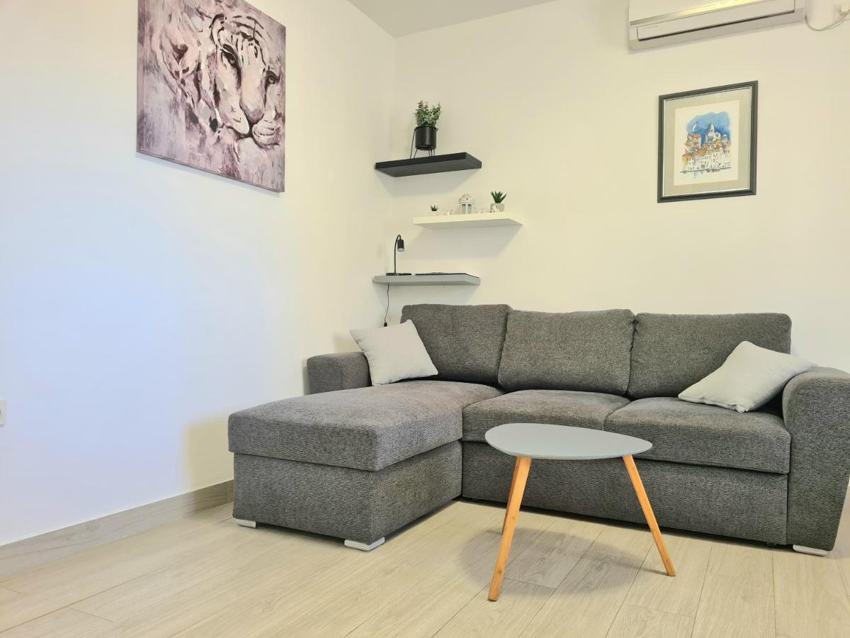 Apartment Ivana Brodarica  Esterno foto