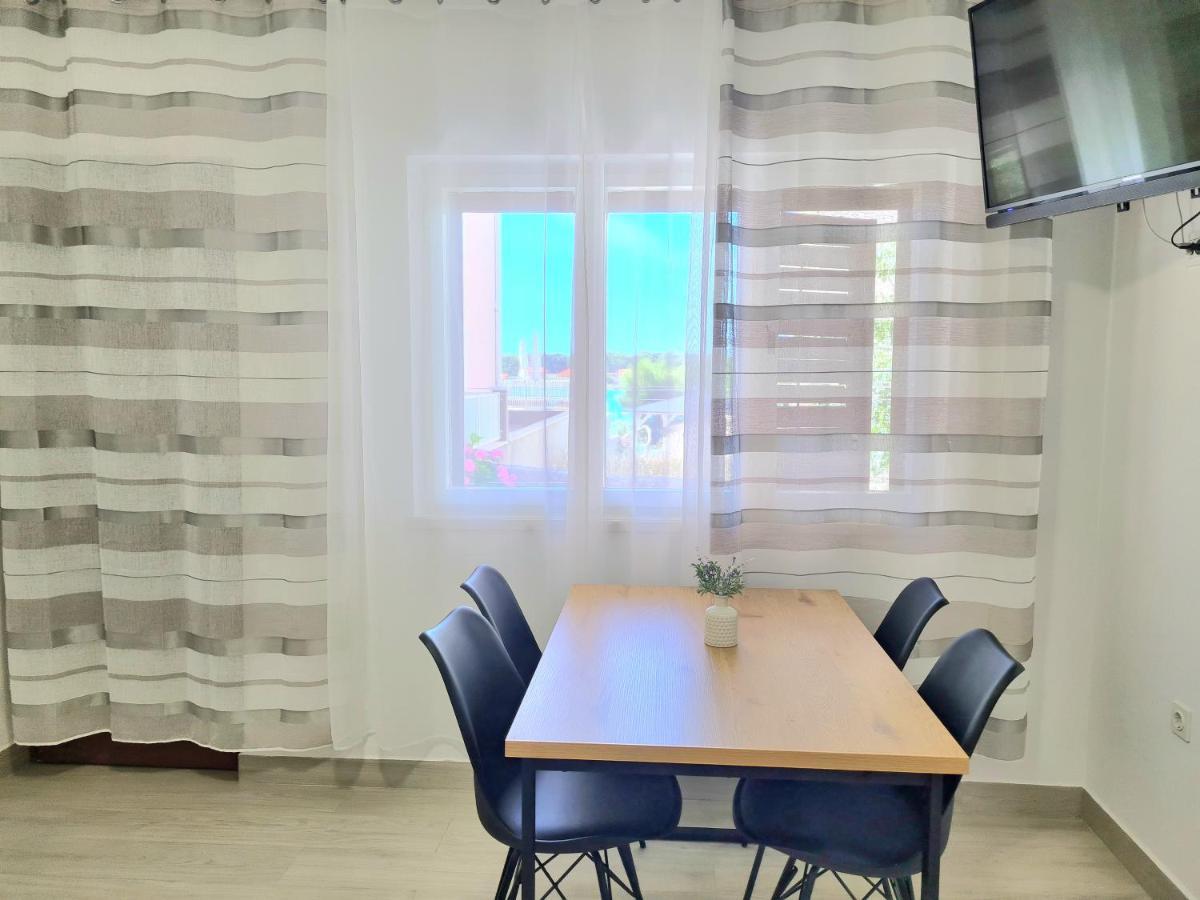 Apartment Ivana Brodarica  Esterno foto