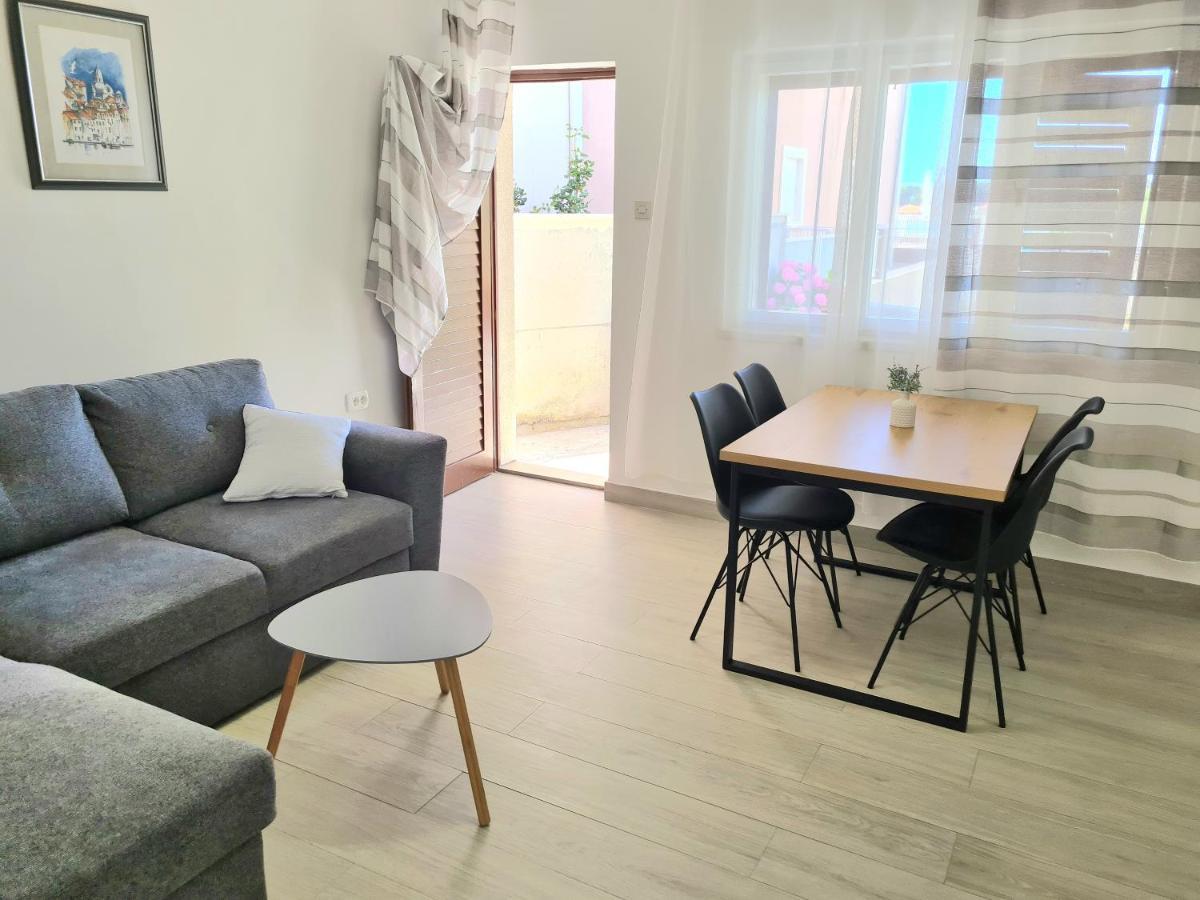 Apartment Ivana Brodarica  Esterno foto